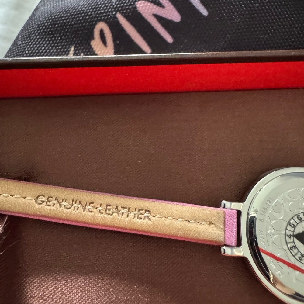 NWT COACH Beautiful COACH Watch!!! New with tags! - Picture 8 of 9